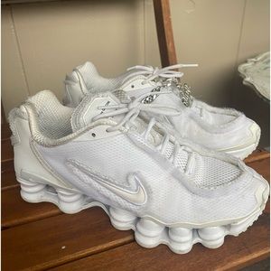 Comme des Garçons x Nike Shox